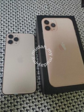 iphone-11pro-vivo-y11-big-0